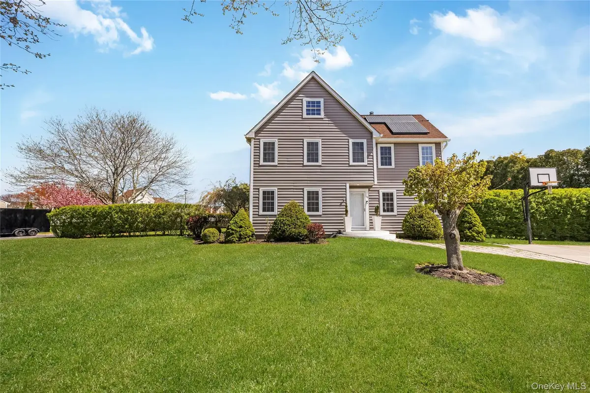 56 Arrowhead Avenue, Riverhead, NY 11901 - #1