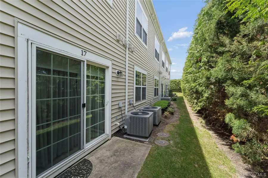 17 Strangford Court #109, Oceanside, NY 11572 - #3