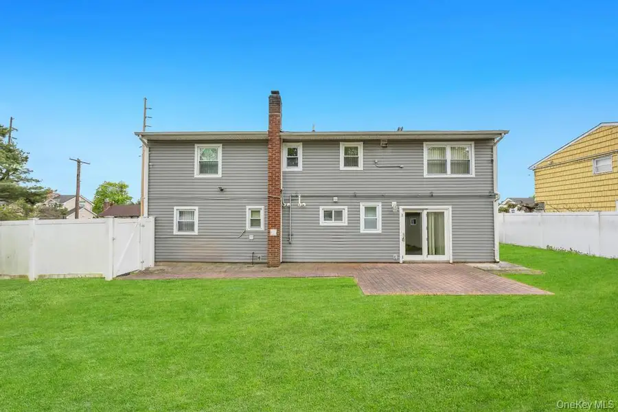 226 Princess Street, Hicksville, NY 11801 - #2