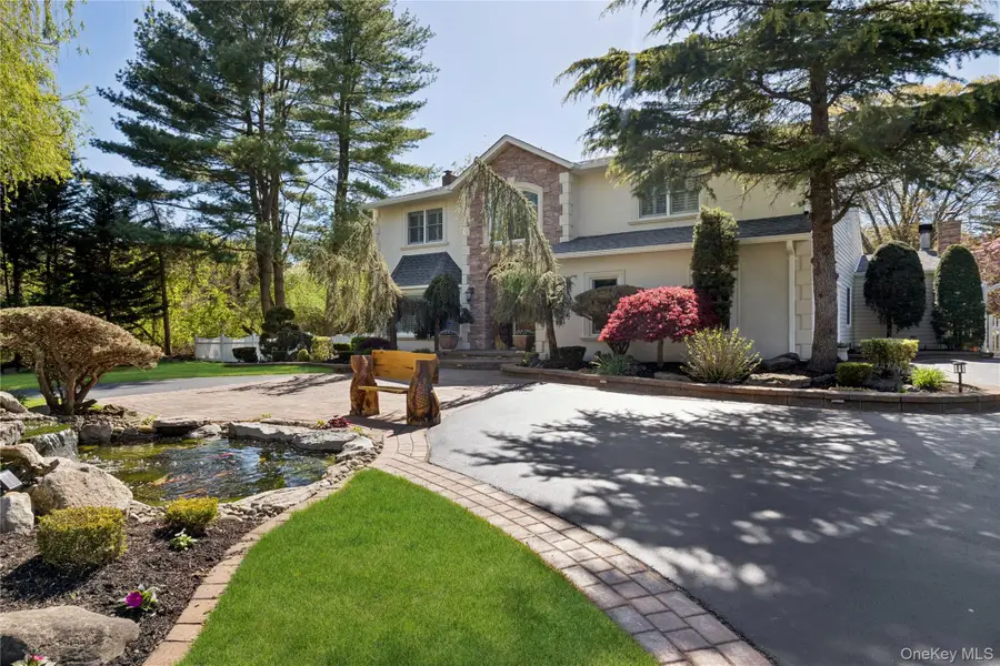 70 Laurel Court, Laurel Hollow, NY 11791 - #2
