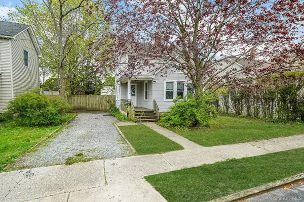 44 Redmond Avenue, Bay Shore, NY 11706