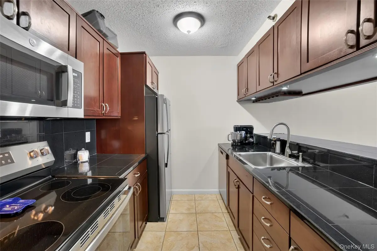 25 Rockledge Avenue #1007, White Plains, NY 10601 - #1