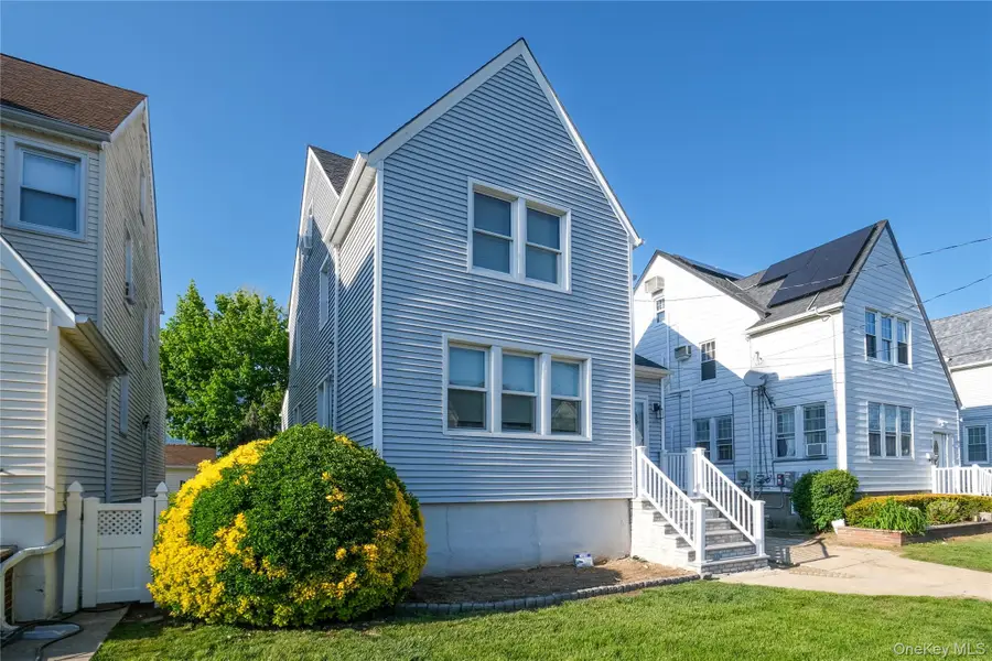 119 Munro Boulevard, Valley Stream, NY 11581 - #2