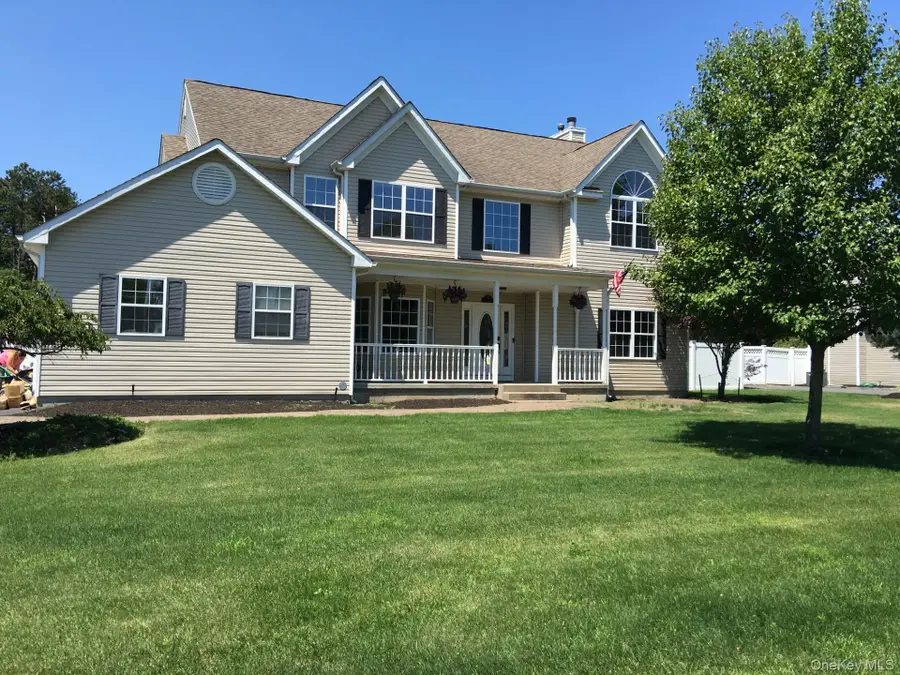 4 Jordan Drive, Medford, NY 11763 - #3