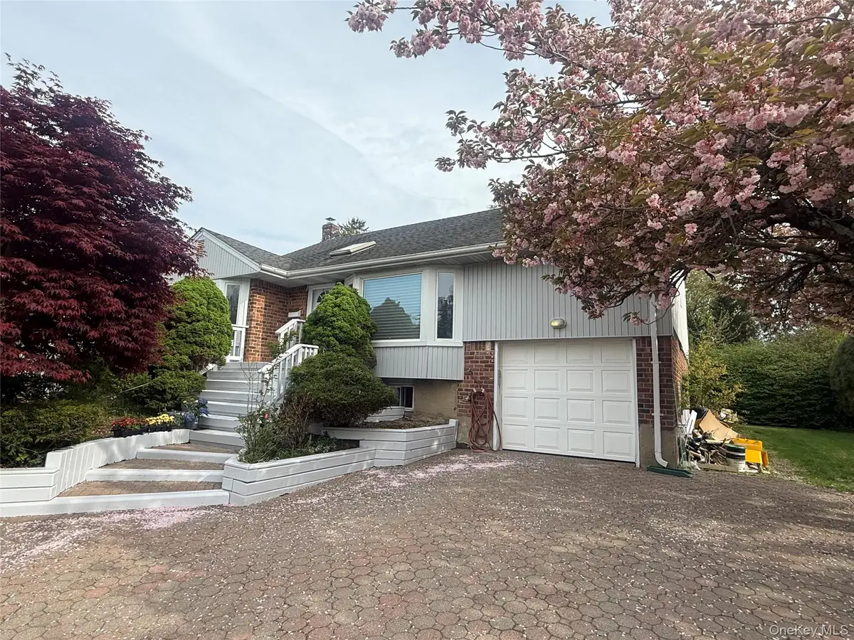 37 Sullivan Drive, Jericho, NY 11753 - #1