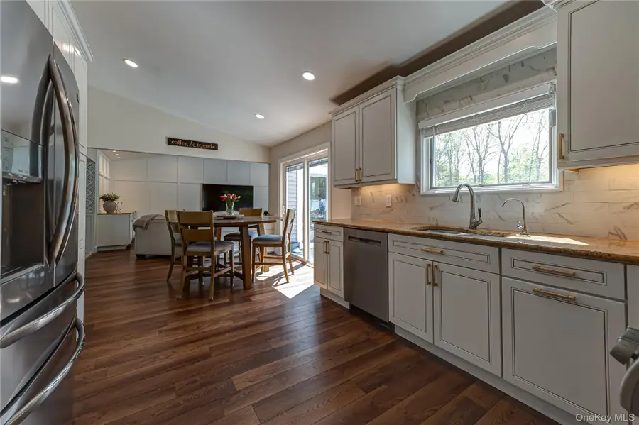 11 Arrowood Drive, Saint James, NY 11780 - #3