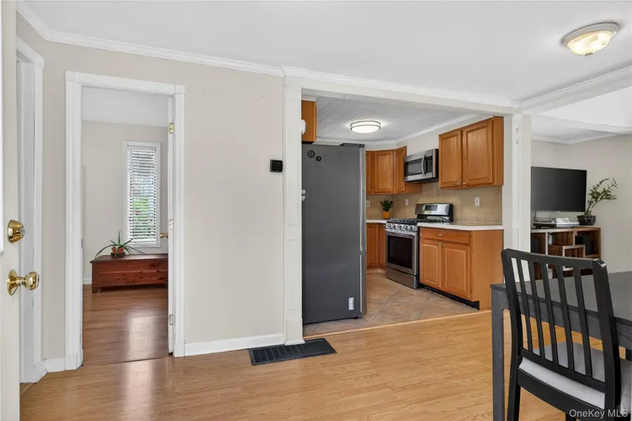 109 Eastview Road, Ronkonkoma, NY 11779 - #3