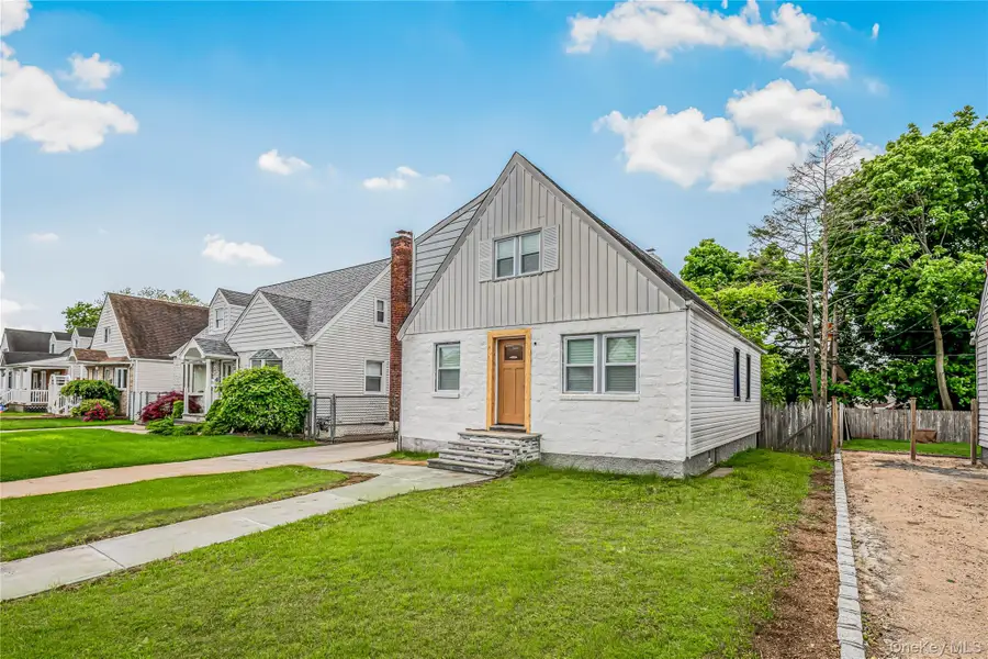 175 Dorchester Road, Garden City, NY 11530 - #3