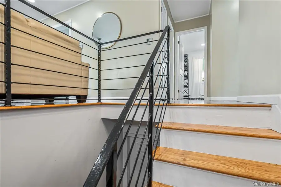 27 Stuyvesant Street, Huntington, NY 11743 - #3