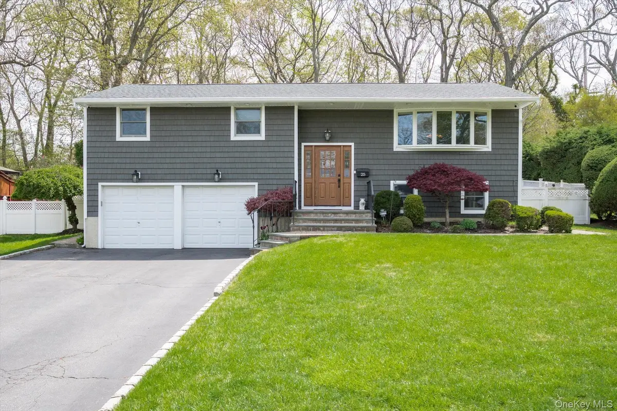 25 Fisher Road, Commack, NY 11725 - #1