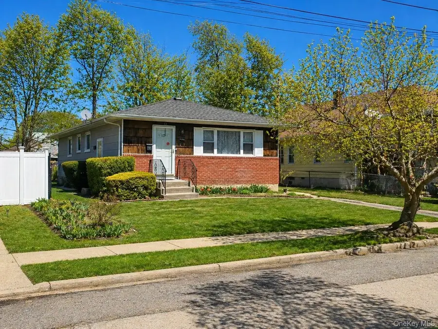 117 Woodside Avenue, Freeport, NY 11520 - #3