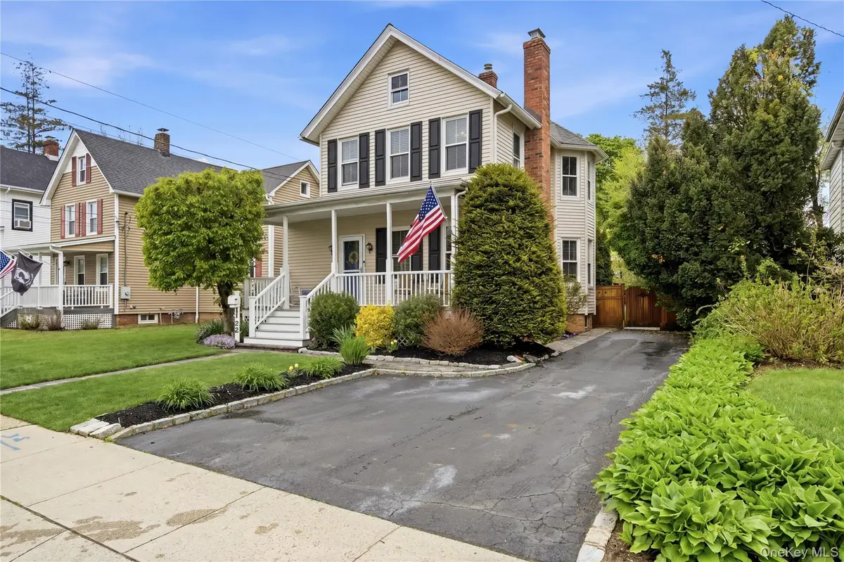 26 Chestnut Street, Glen Cove, NY 11542 - #1