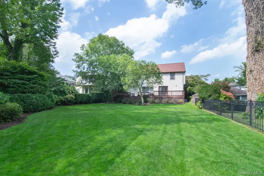 32 Stellar Place, Pelham, NY 10803 - #2