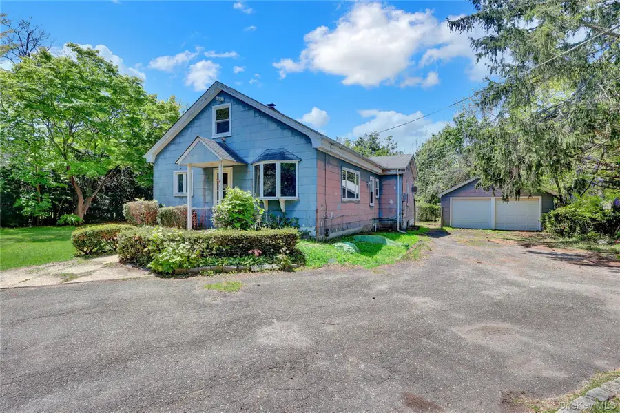 11 5th Avenue S, Huntington Station, NY 11746 - #3
