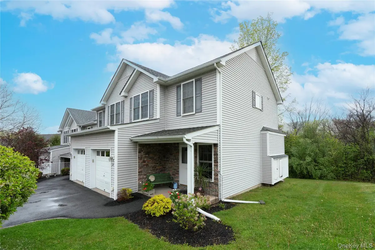 29 Aveonis Court, Fishkill, NY 12524 - #1