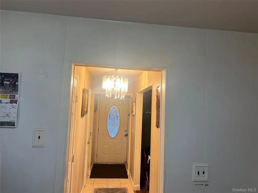 14 Vanata Court, Hempstead, NY 11550 - #2