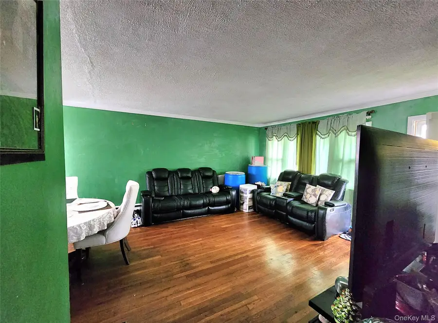 301 Pennsylvania Avenue, Roosevelt, NY 11575 - #2