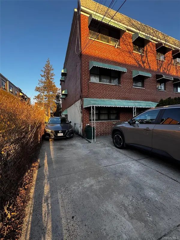 452 Saint Lawrence Avenue, Bronx, NY 10473