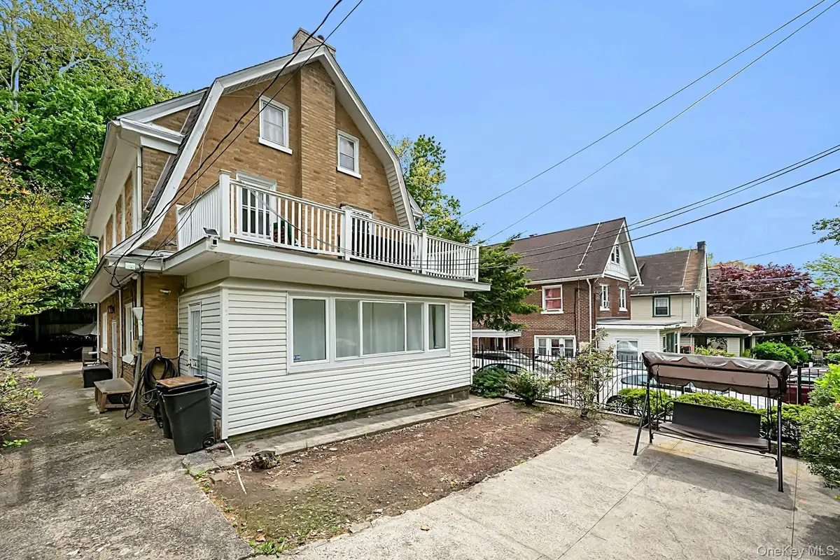 370 Park Hill Avenue, Yonkers, NY 10705 - #1