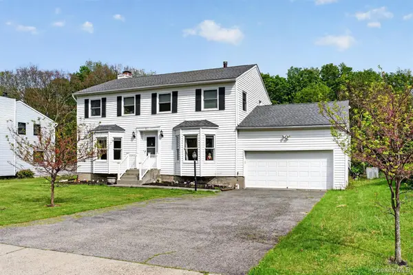 52 Capital Drive, Washingtonville, NY 10992