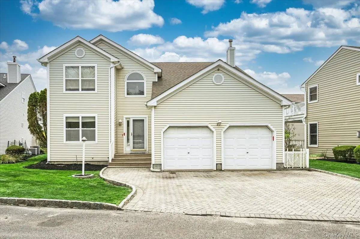 22 Spinnaker Lane, East Patchogue, NY 11772 - #1