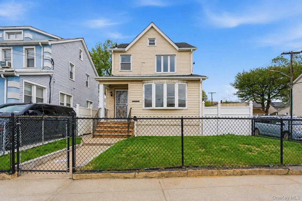 182-19 147th Avenue, Springfield Gardens, NY 11413 - #1