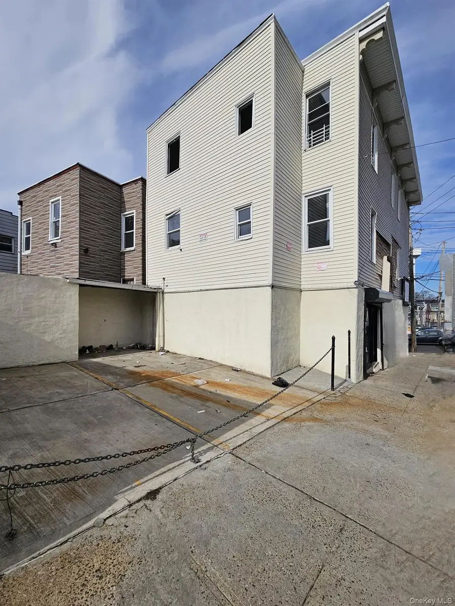 332 Walnut Street, Yonkers, NY 10701 - #2