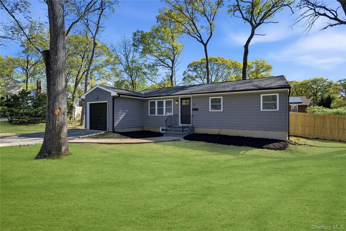9 W 8th Street, Ronkonkoma, NY 11779 - #1