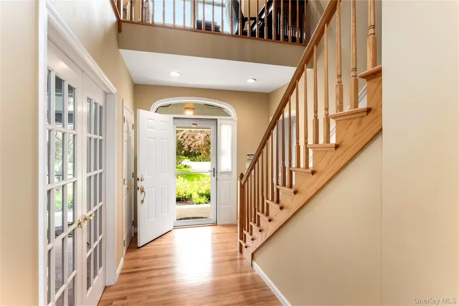 56 Lagoon Court W, Aquebogue, NY 11901 - #2