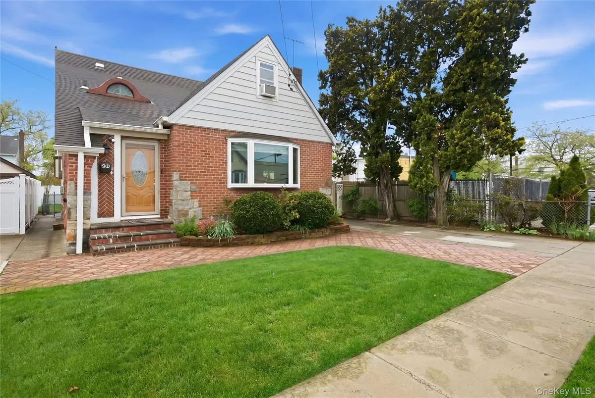 969 Gabriel Avenue, Franklin Square, NY 11010 - #1