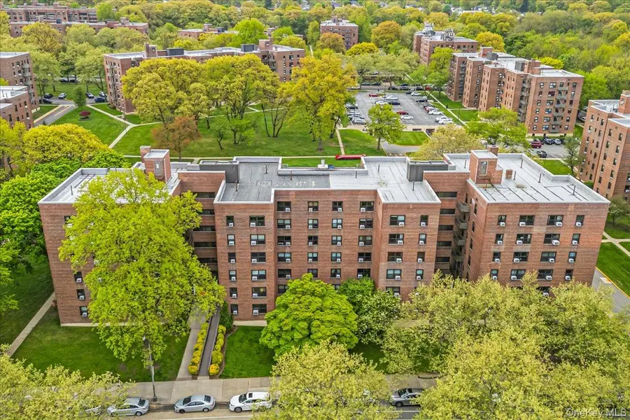 211-02 73rd Avenue #4P, Oakland Gardens, NY 11364 - #2