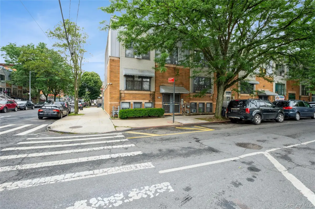 782 E 179th Street, Bronx, NY 10460 - #1