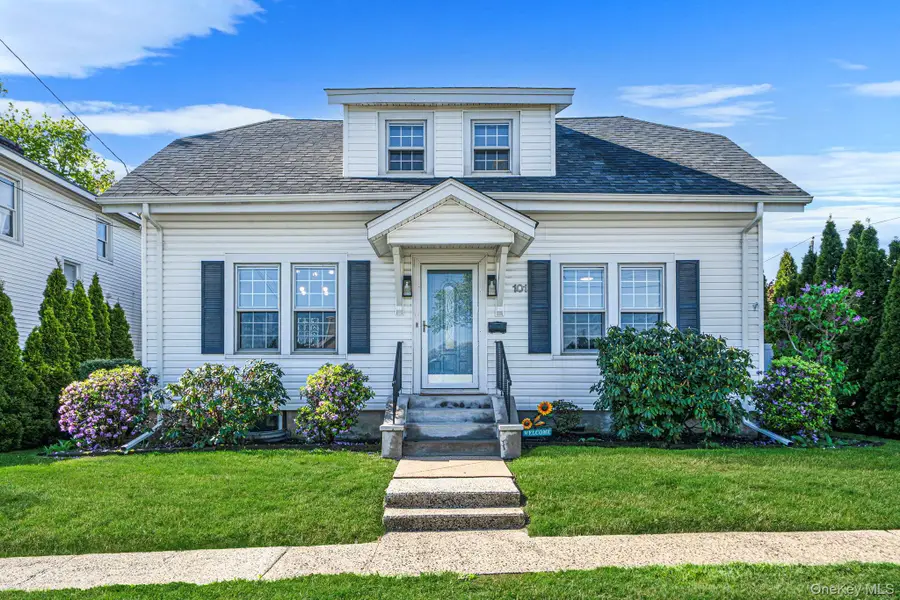 101 Oswego Street, North Bellmore, NY 11710 - #2