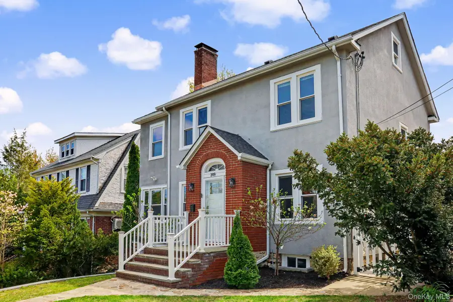 148 Locust Avenue, Scarsdale, NY 10583 - #3
