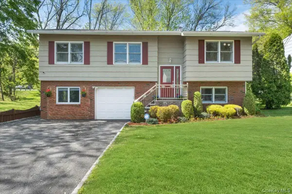 2 Carrigan Avenue, White Plains, NY 10605