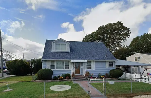 273 Monitor Street, Westbury, NY 11590