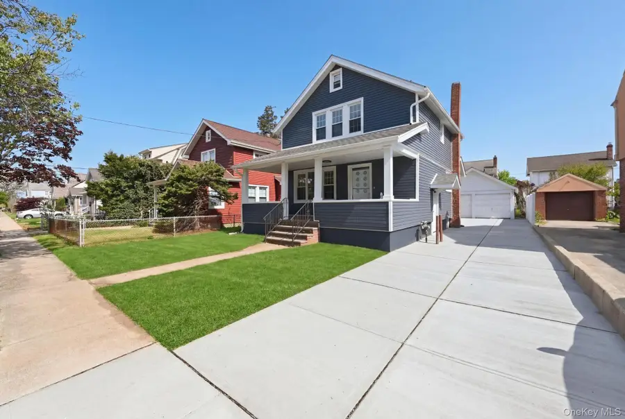 107 E Saint Marks Place, Valley Stream, NY 11580 - #3