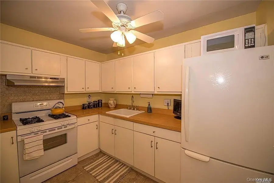 175 Archer Street #3E, Freeport, NY 11520 - #3