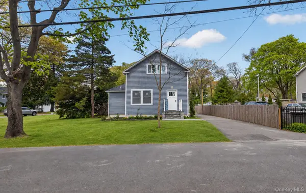 33 Fischer Avenue, Islip Terrace, NY 11752