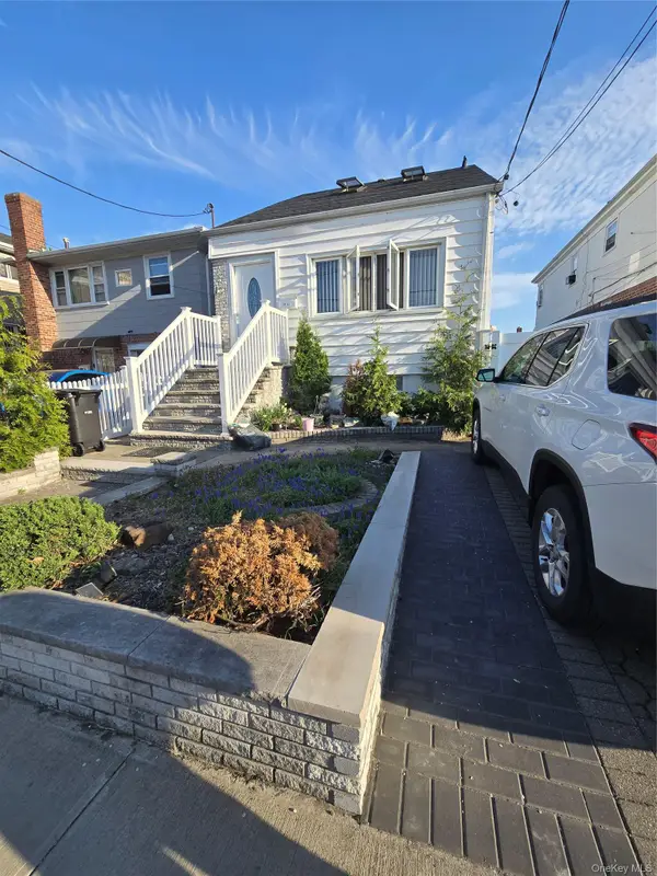 9712 159th Avenue, Howard Beach, NY 11414