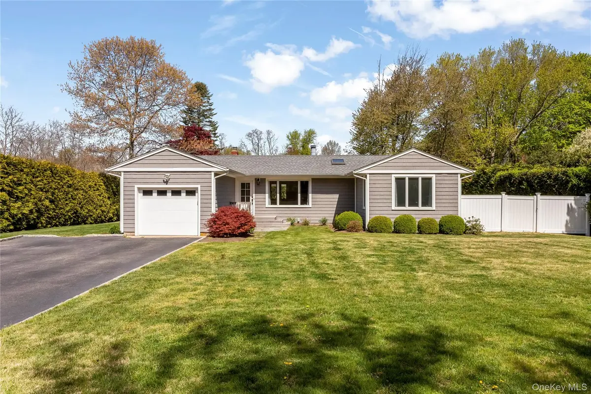 68 W Apollo Drive, Riverhead, NY 11901 - #1