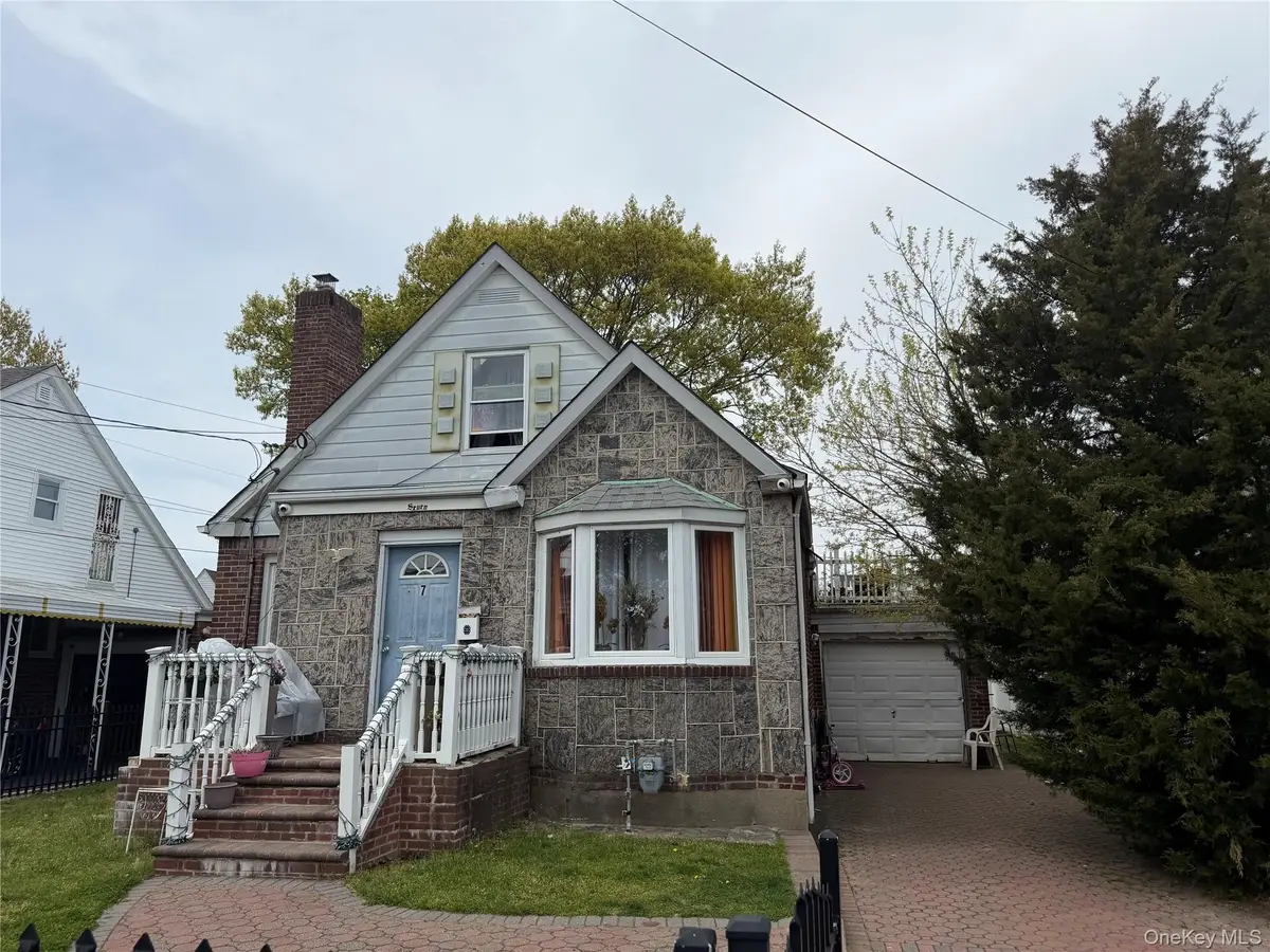 7 Dale Avenue, Hempstead, NY 11550 - #1