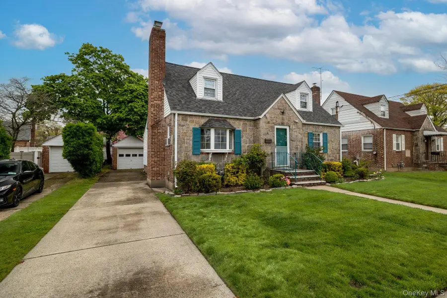 91 Lutz Drive, Valley Stream, NY 11580 - #2