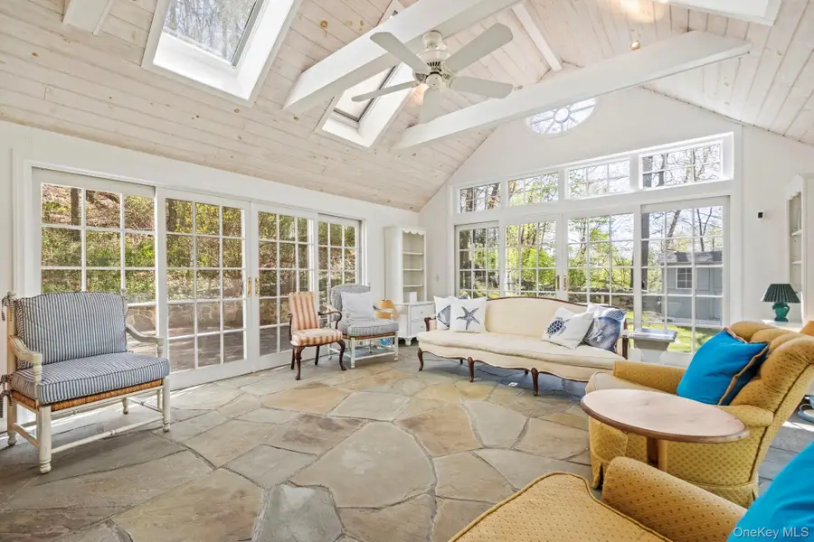 12 Harris Road, Katonah, NY 10536 - #3