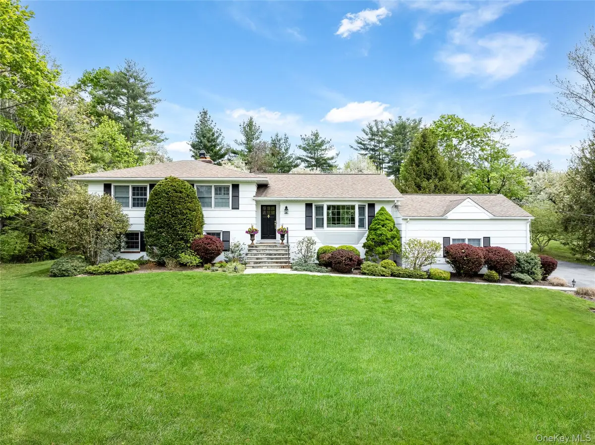 8 Evergreen Row, Armonk, NY 10504 - #1