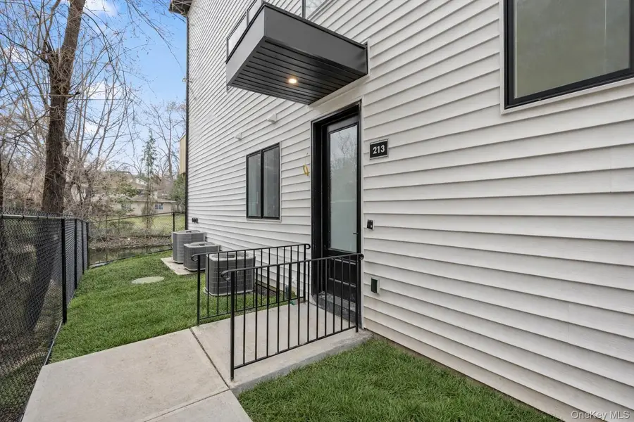 13 Warren Court #212, Monsey, NY 10952 - #3