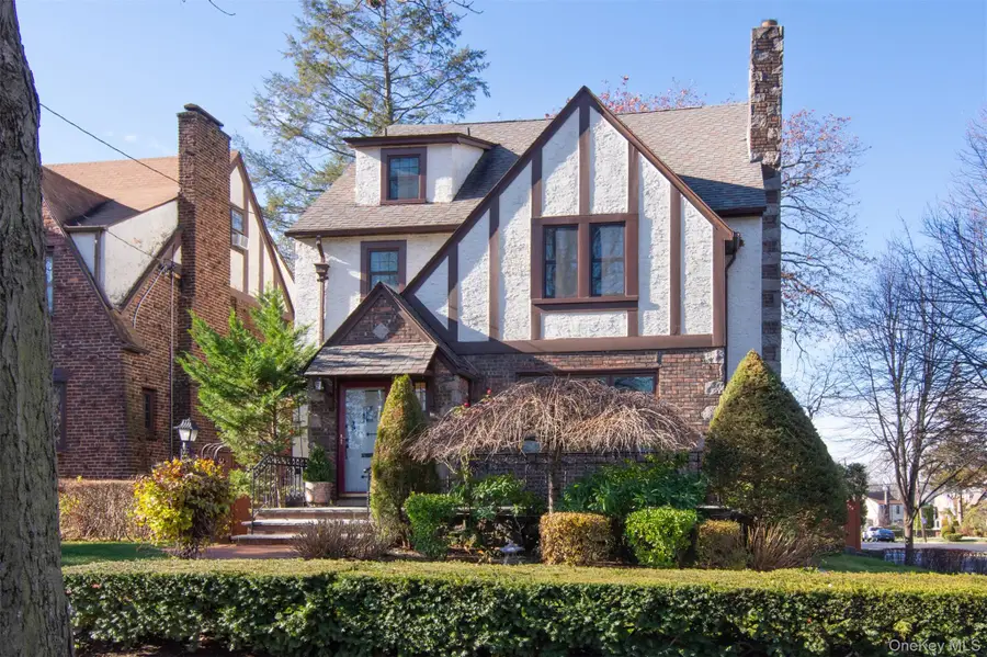 233 Kneeland Avenue, Yonkers, NY 10705 - #2