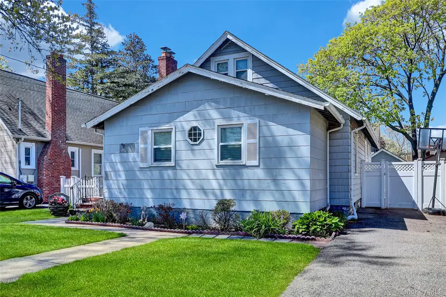 1834 Twain Street, Baldwin, NY 11510 - #3