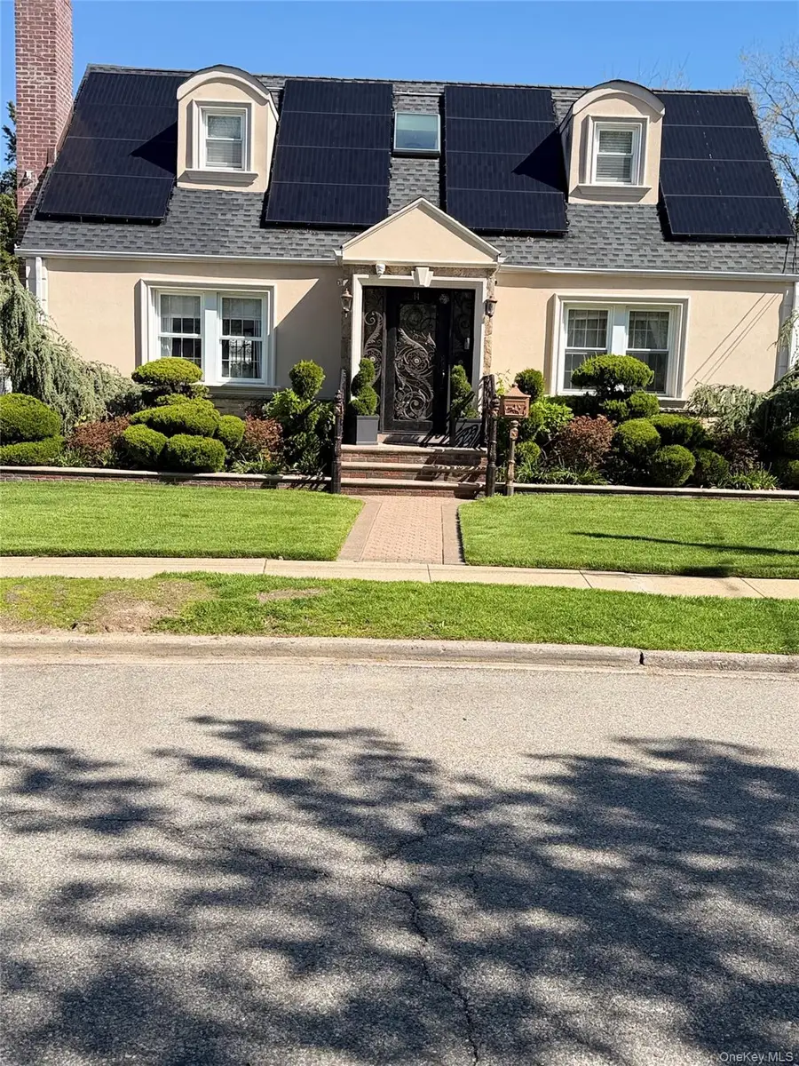 14 Plymouth Street, New Hyde Park, NY 11040 - #2