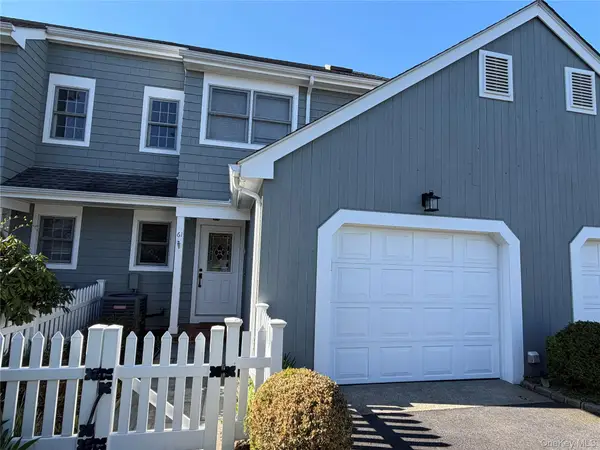 61 Brittany Lane, Westhampton Beach, NY 11978